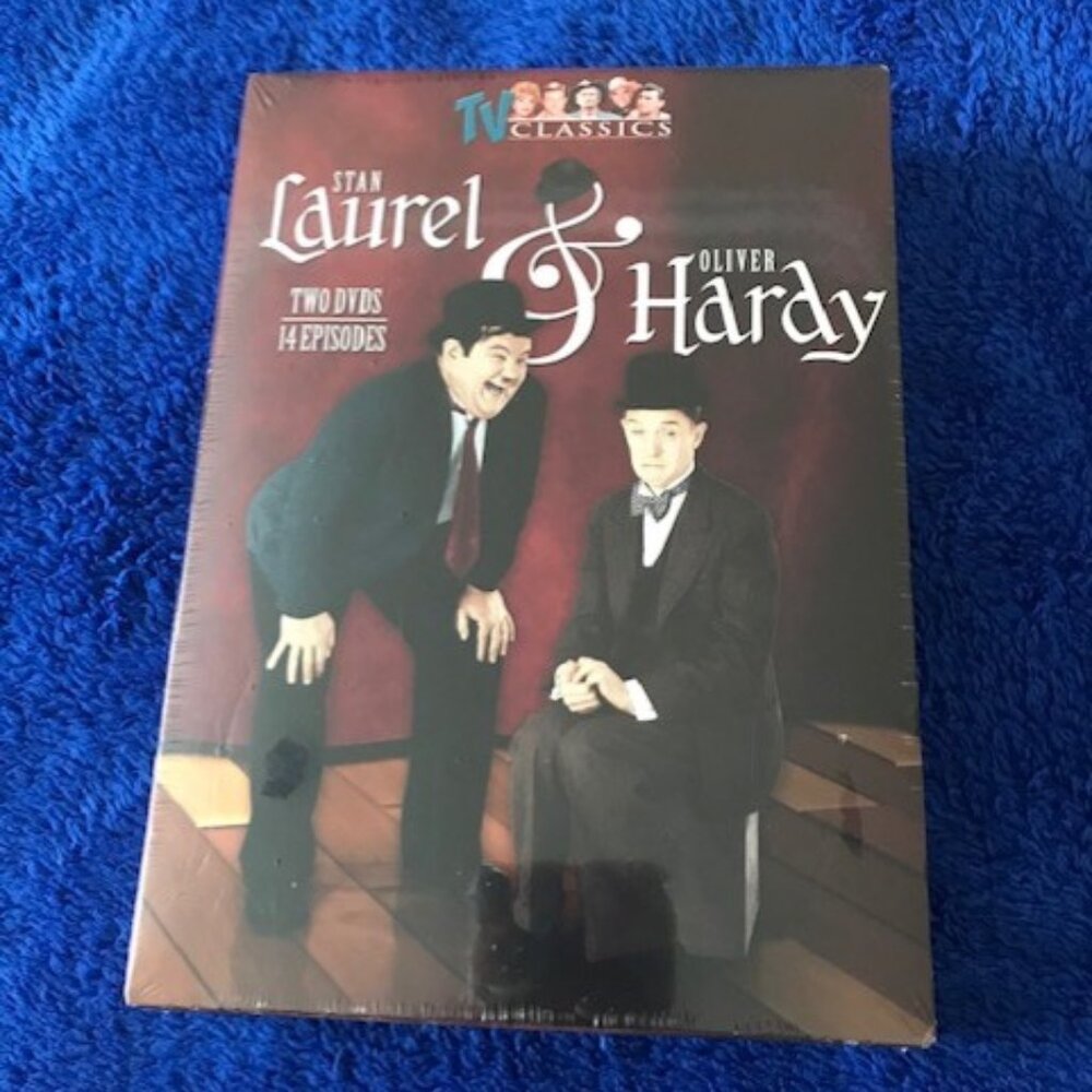 Laurel & Hardy Two DVDS (NWOT)  📀📀🤣